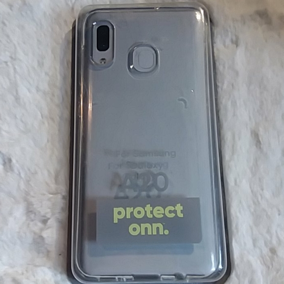 Phone case - Picture 1 of 6
